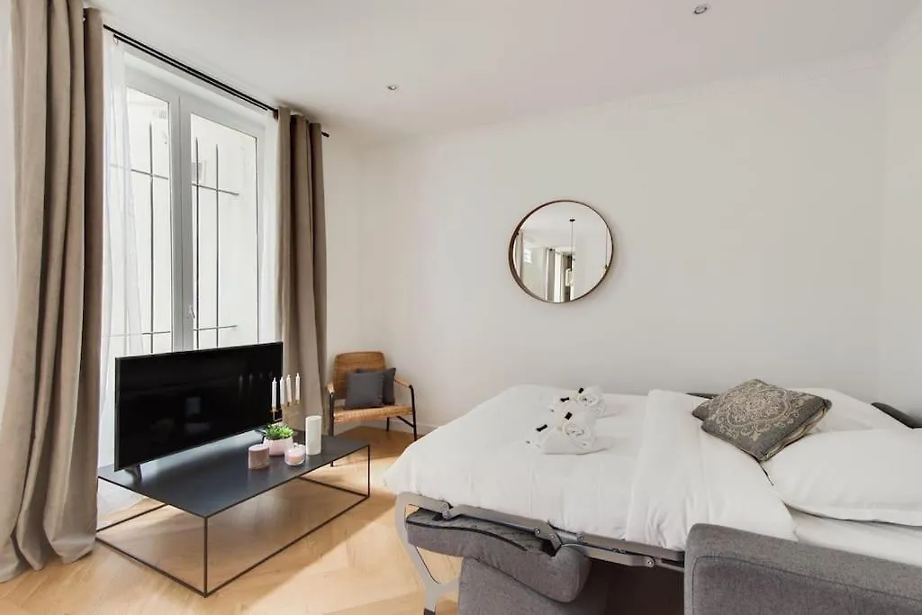Moderne Au Coeur Du 7eme