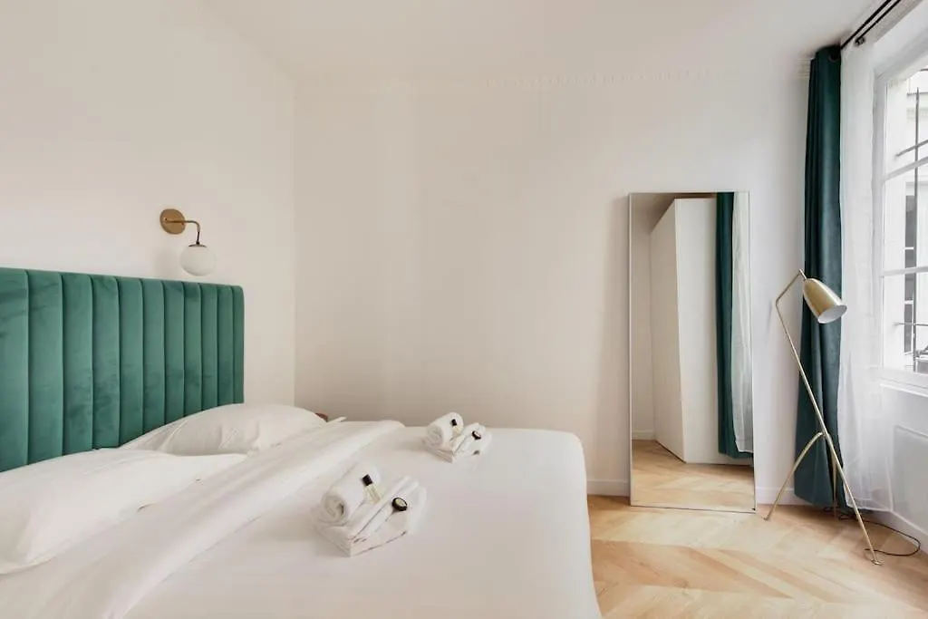 Moderne Au Coeur Du 7eme Paris